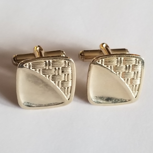 Vintage cufflinks gold tone cuff links basketweave texture - Picture 1 of 9